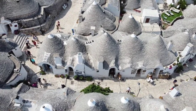 Italija beleži porast tujih turistov ob padcu števila domačih obiskovalcev