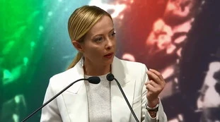 Premierato, Meloni alla sinistra: "Per me un rischio, ma non indietreggio"