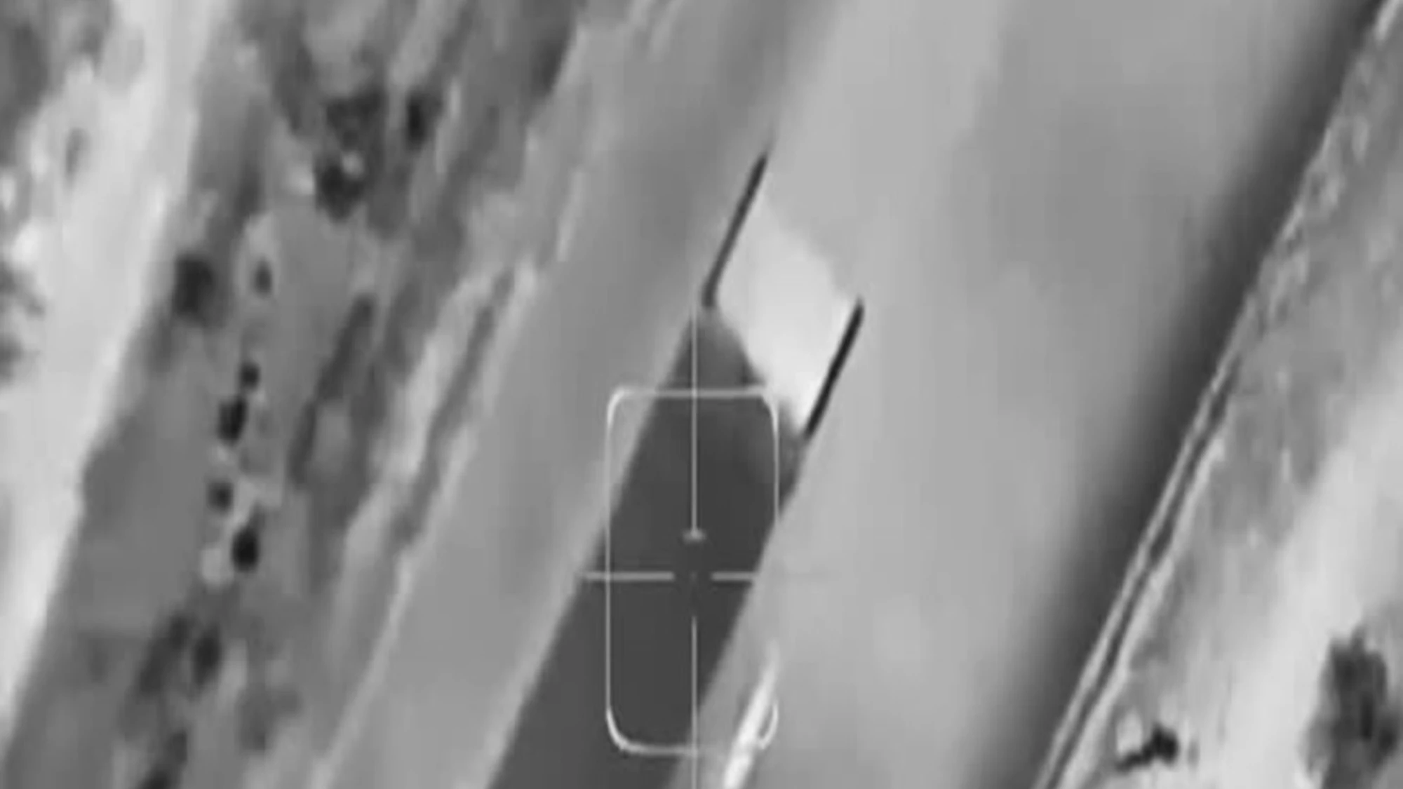 Israele lancia attacchi contro Iran e Libano: le immagini dell'Idf