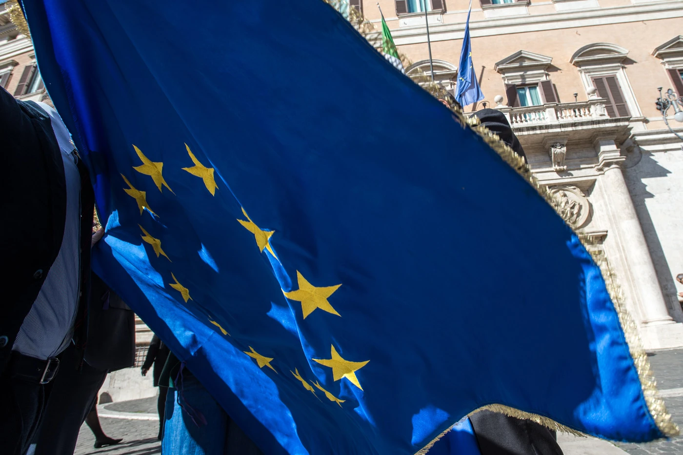 L'Europa mette becco pure sui restauri: non li vuole "in stile"