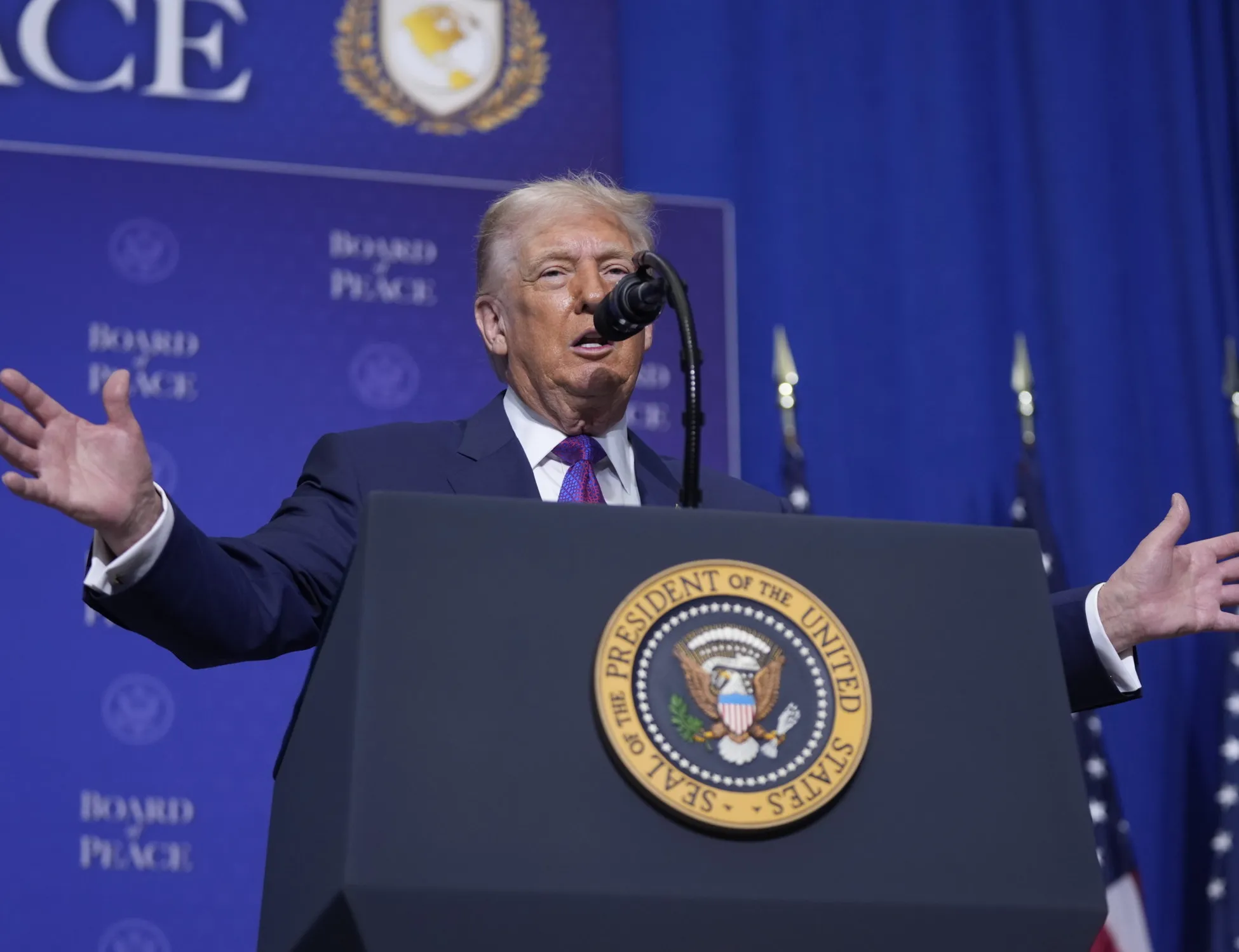 Leggi l'articolo: "Vigileremo sull'Onu": Board of Peace, l'annuncio di Trump 