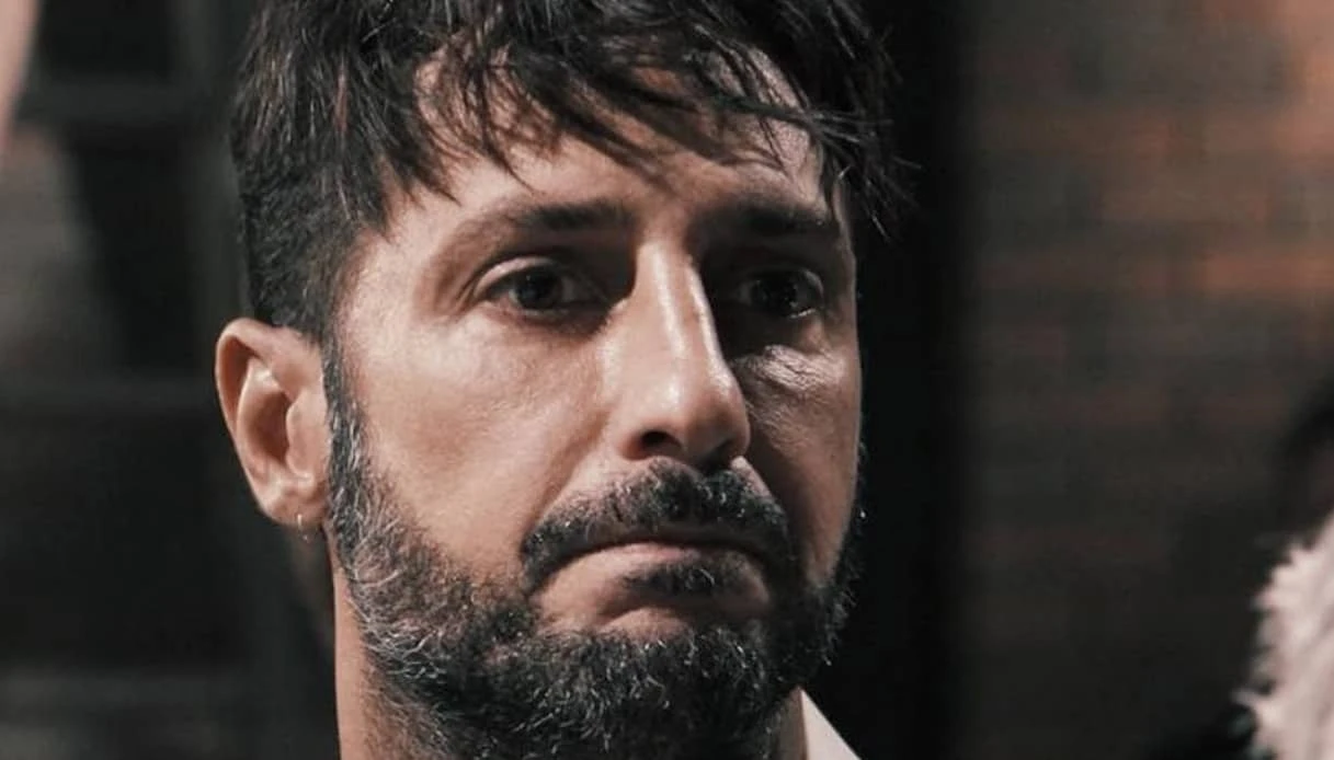 Fabrizio Corona, disgrazia continua: confiscata la casa in centro a Milano, ecco che fine fa