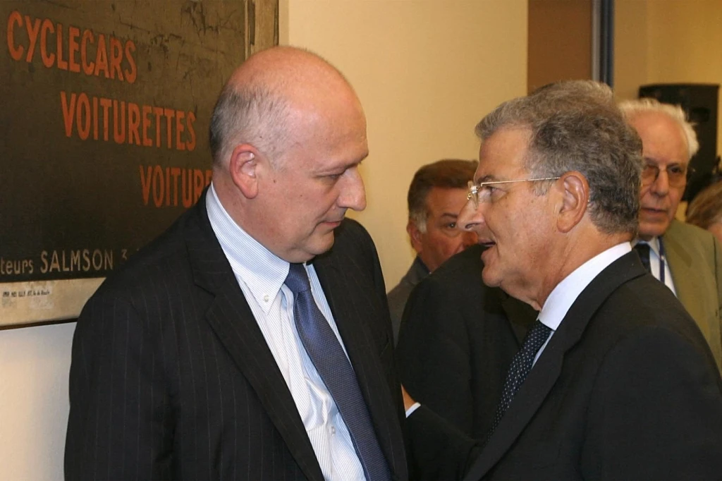 Pdl, Bondi replica a Cicchitto: "Berlusconi deve restare leader"