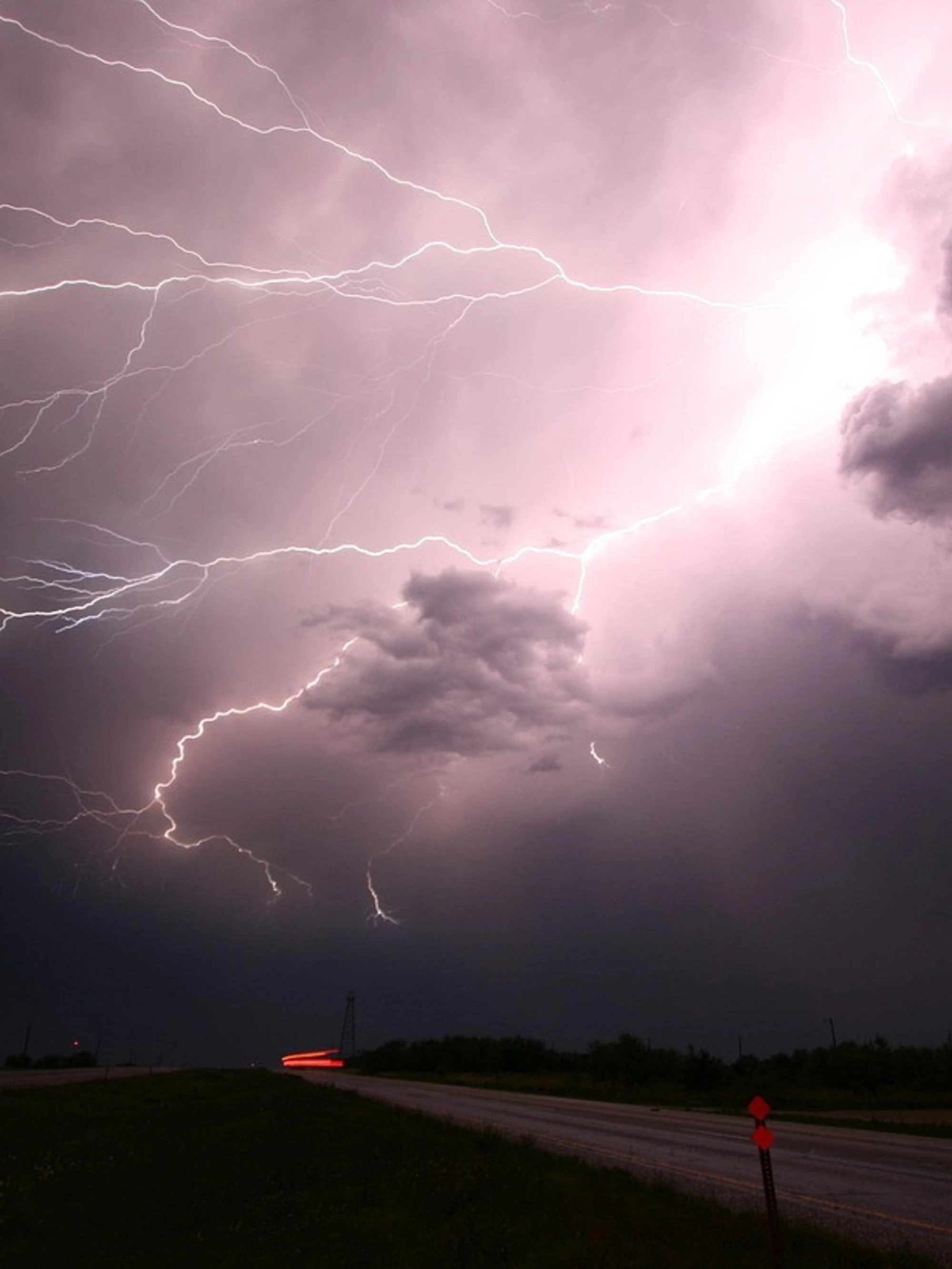 Meteo-Giuliacci, valanga di pioggia in arrivo: per chi salta il weekend
