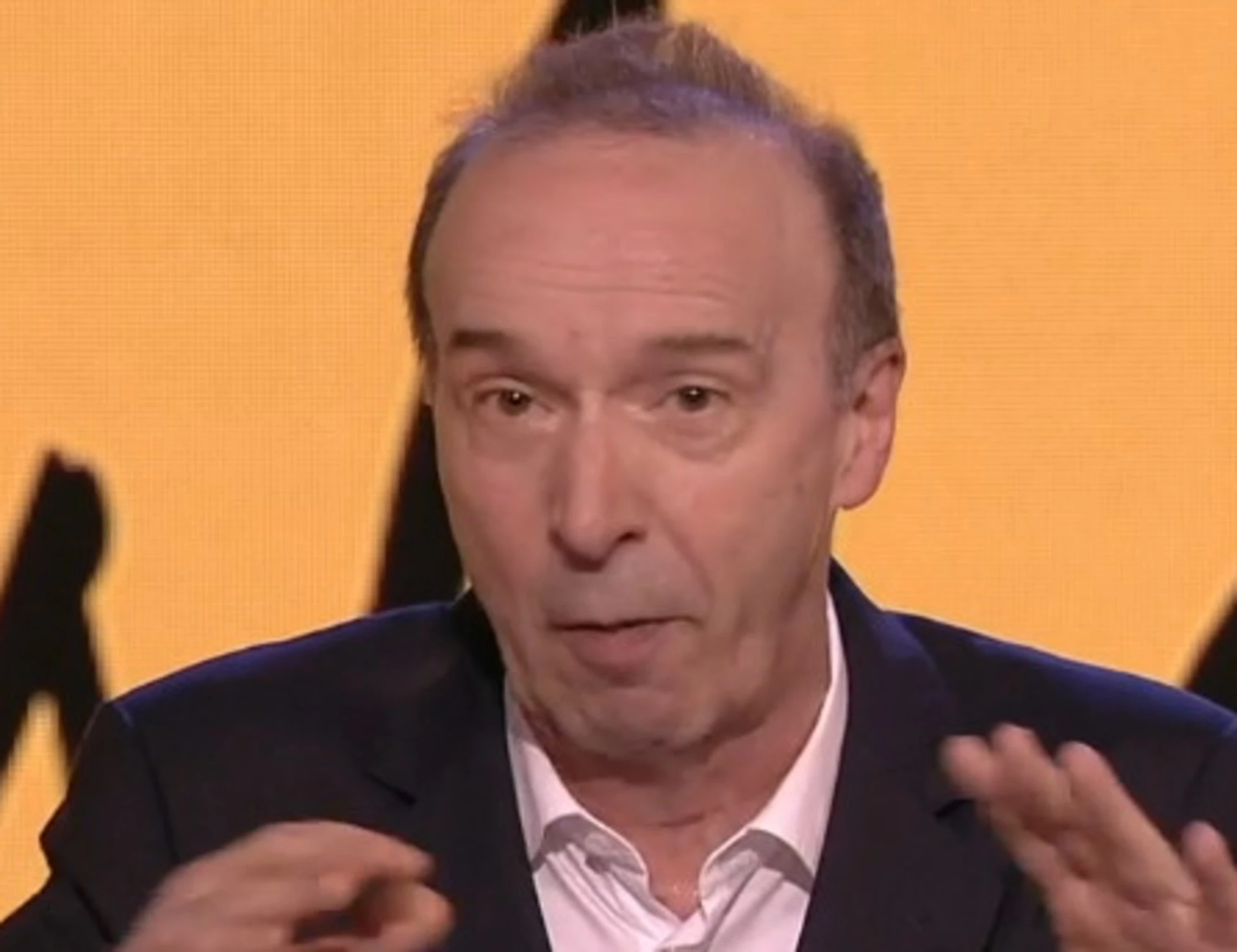 Leggi l'articolo: &quot;TeleMeleoni&quot; salva i conti della societ&agrave; di Benigni