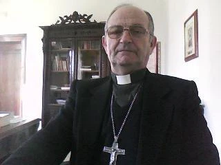 Matteo Salvini, il vescovo di Chioggia sbugiarda Famiglia Cristiana: "Il leghista non è il diavolo"