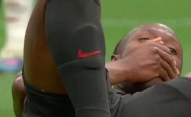 Mondiali 2026, infortunio-choc per Ismael Koné: la sua gamba si spezza in due