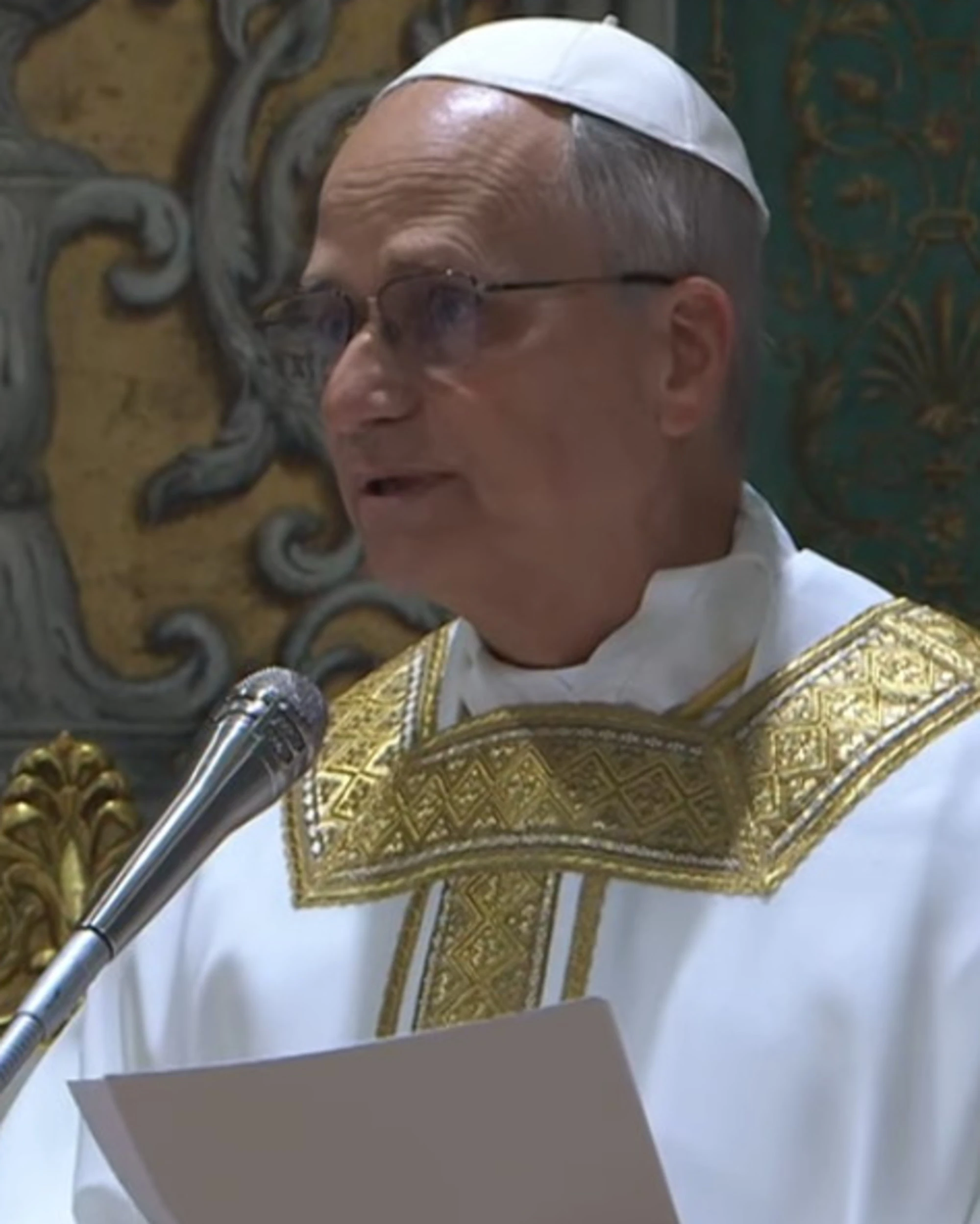 Leone XIV, la prima messa da Papa è nel segno della tradizione