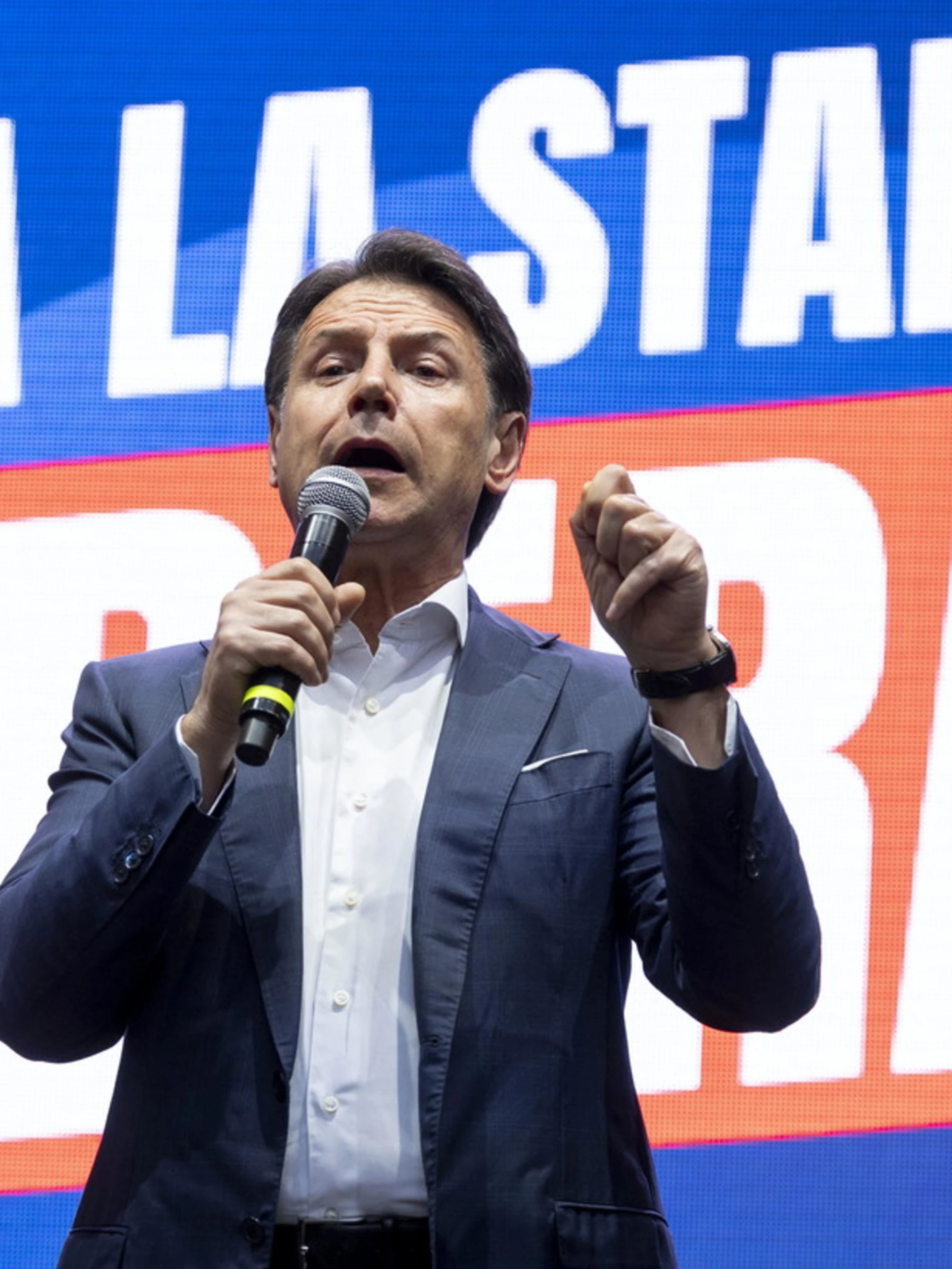 Il "regime della destra" è una barzelletta
