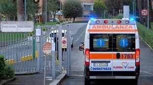 Coronavirus, bollettino 22 dicembre: 13mila casi e 628 morti. Svanito l'effetto-weekend, su anche i nuovi ingressi in intensiva