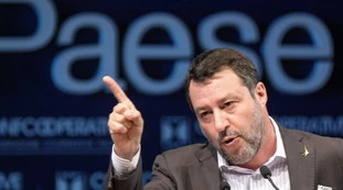 Matteo Salvini, la "profezia": "A breve esploderà il Cina-gate"