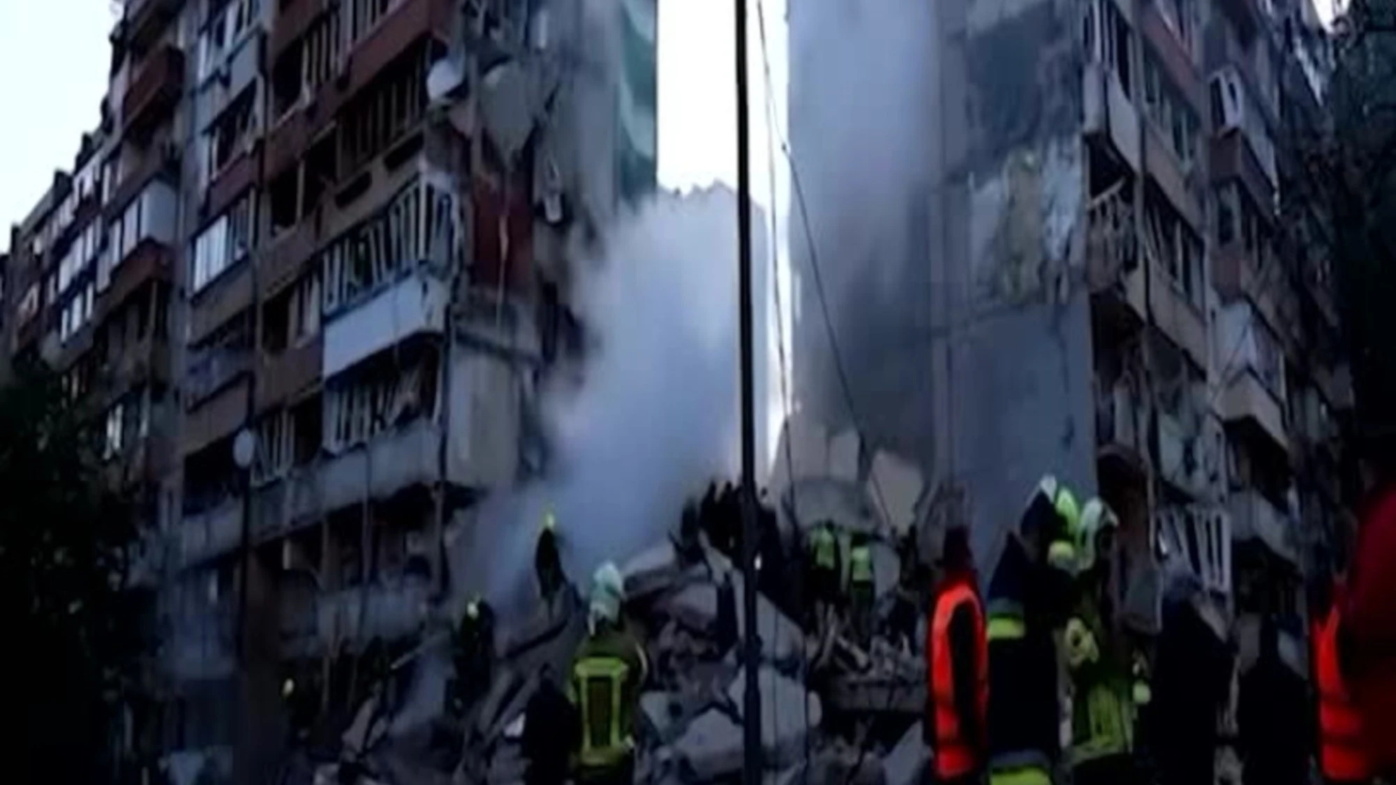 Ucraina, salgono a 24 i morti per raid russi su Kiev: tra loro 3 bambini