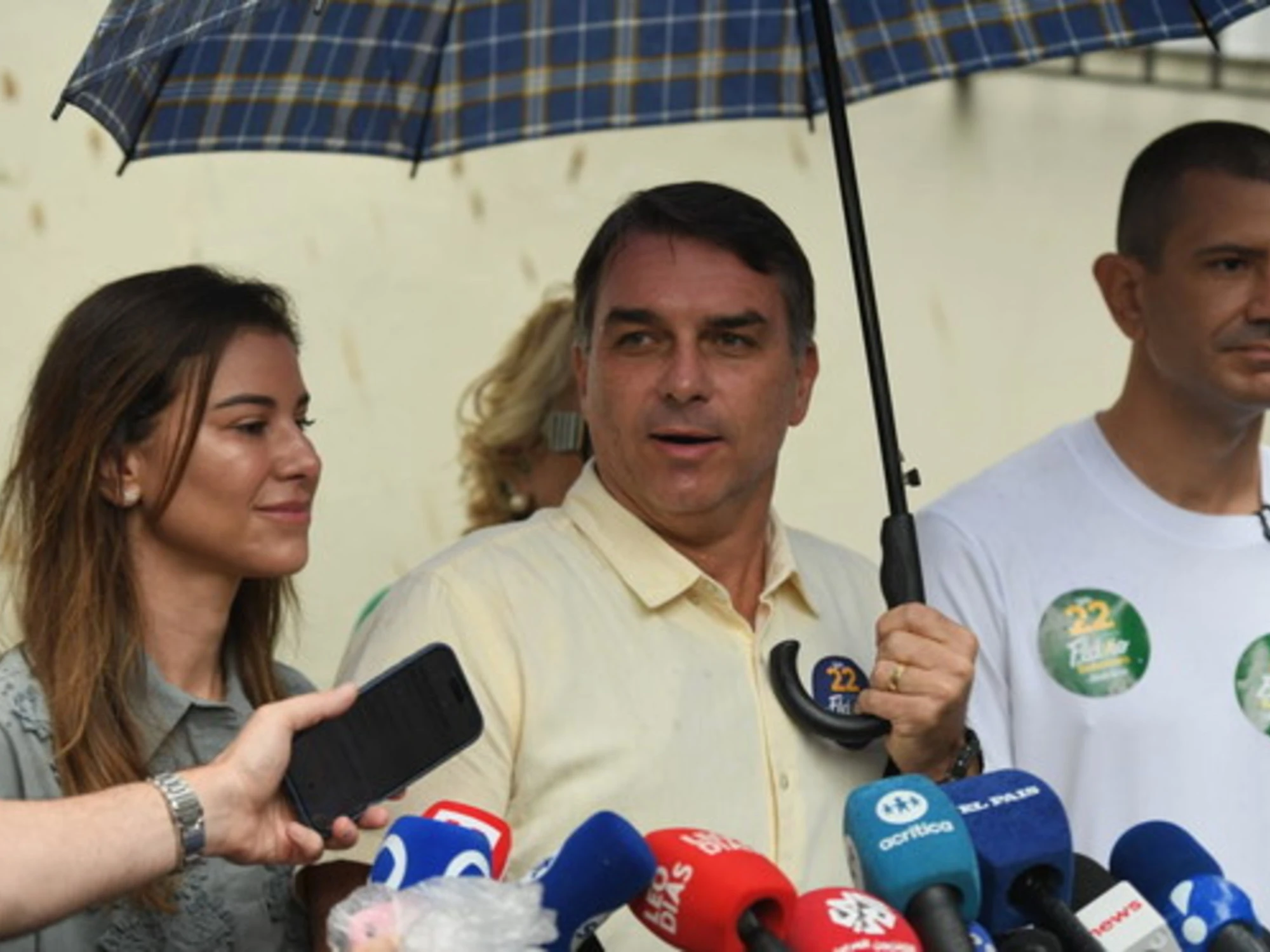 Brasile, Lula ordina il ritiro del passaporto a Flavio Bolsonaro