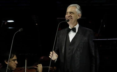 Andrea Bocelli sotto attacco, gli islamici: "Annullate i suoi concerti"