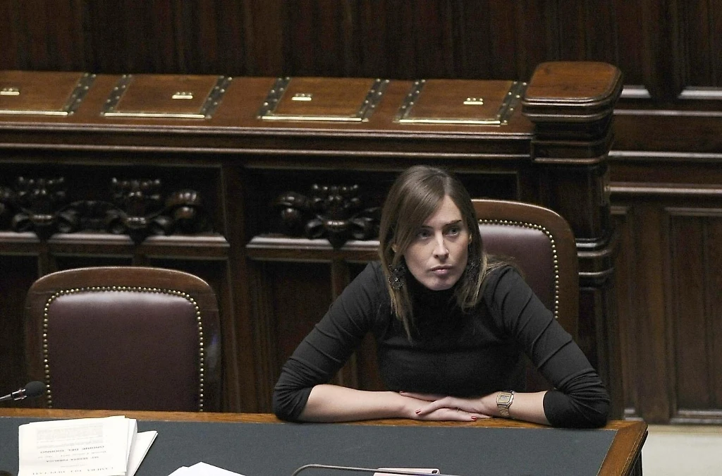 1024x675