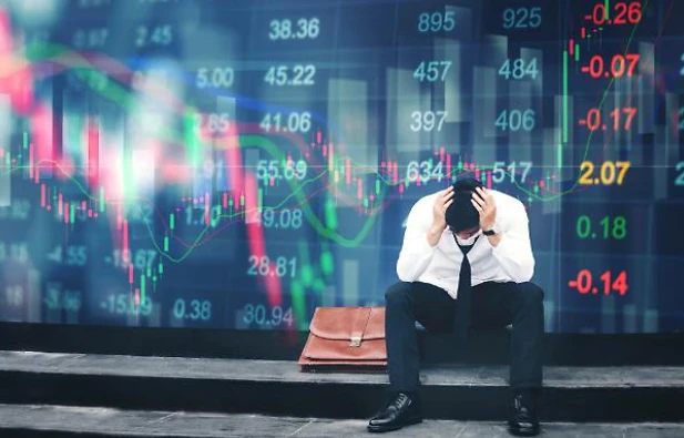 Goldman Sachs, il report ammazza-Italia dopo la manovra: "Verso una serie di downgrade"