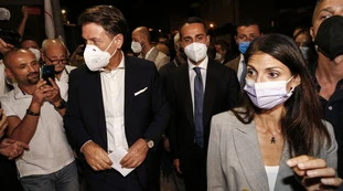 Luigi Di Maio ci prova con Virginia Raggi: altro siluro contro Conte?
