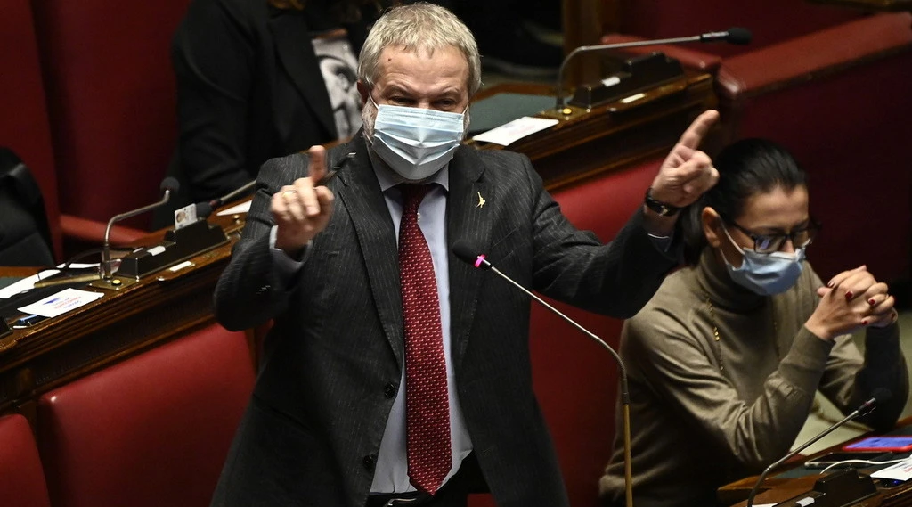 Green Pass, Claudio Borghi: "Gli emendamenti ritirati in gran parte coincidono con quelli di opposizione". Vota con FdI?