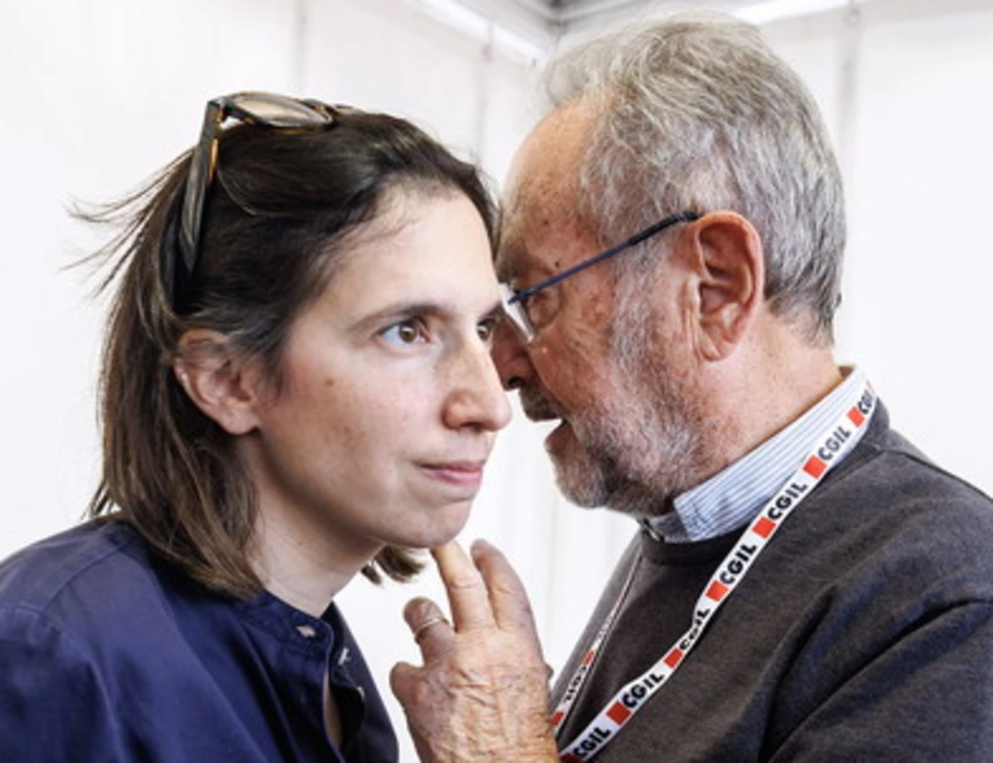 Schlein, il retroscena: "Qualcuno dice 18". Sondaggi, è la fine del Pd