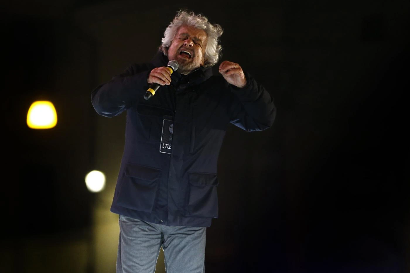 Grillo, delirio sul Fatto Quotidiano: "I punti raddoppiano come alla Standa". Difesa pubblica dell'inciucio