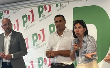 https://media.liberoquotidiano.it/BZRC1LPJe97OsNhnkaWMDeEN5EKRVrCL1JXk7qVr0BU/width:800/quality:90/aW1hZ2VzLzIwMjYvMDYvMTkvMDc1MzMwMjM0LTlkOGE5OTNhLTM0MWQtNDNjYy1iZWRlLTdlYzVlMTE4ZWIzZC5qcGc.webp