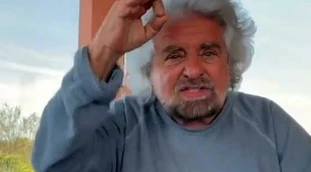 Beppe Grillo, la replica dei genitori della ragazza: "Farsa ripugnante, una miseria sulla pelle di nostra figlia"