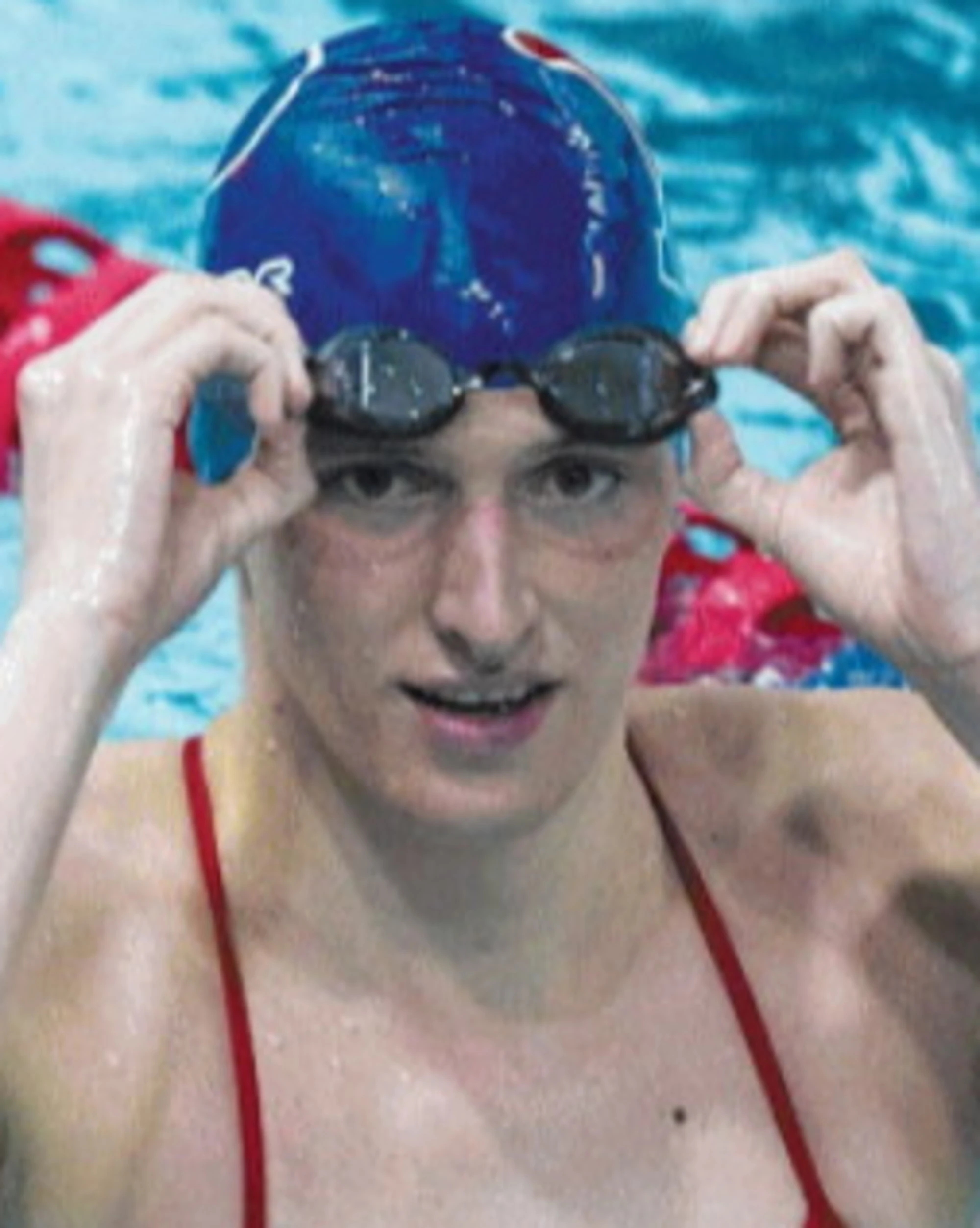 Lia Thomas, via record e premi al trans che surclassava le donne