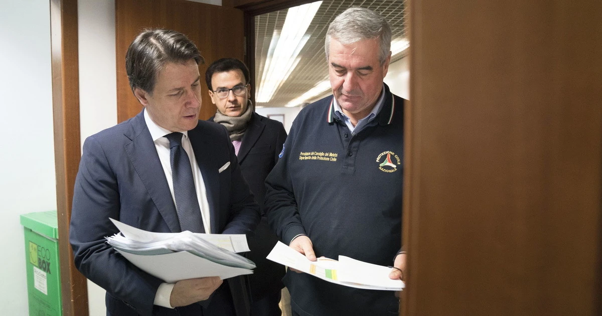 Coronavirus, arrivano i medici militari. Il commissario Borrelli, l'emergenza totale negli ospedali della Lombardia