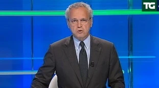 Enrico Mentana, sondaggio Swg sul vaccino: "Esistono solo salta-fila", chi è "sparito" dall'Italia