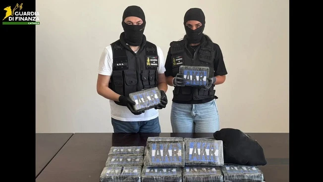 V Italiji aretirali kurirja s 24 kg kokaina