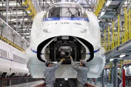 Cina, inaugurato il treno