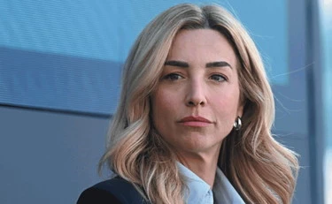 Chi si crede Silvia Salis? Vuole sapere prima le domande dei giornalisti