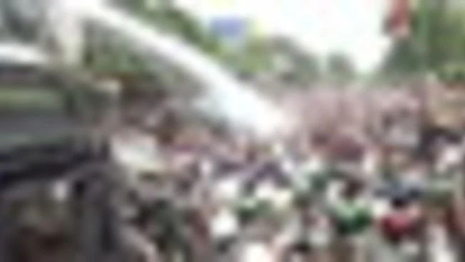 India, protestano gli studenti del Jharkhand, tra idranti e manganelli