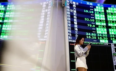 Guerra, cosa vendere e cosa acquistare: 5 dritte per difendere il portafogli