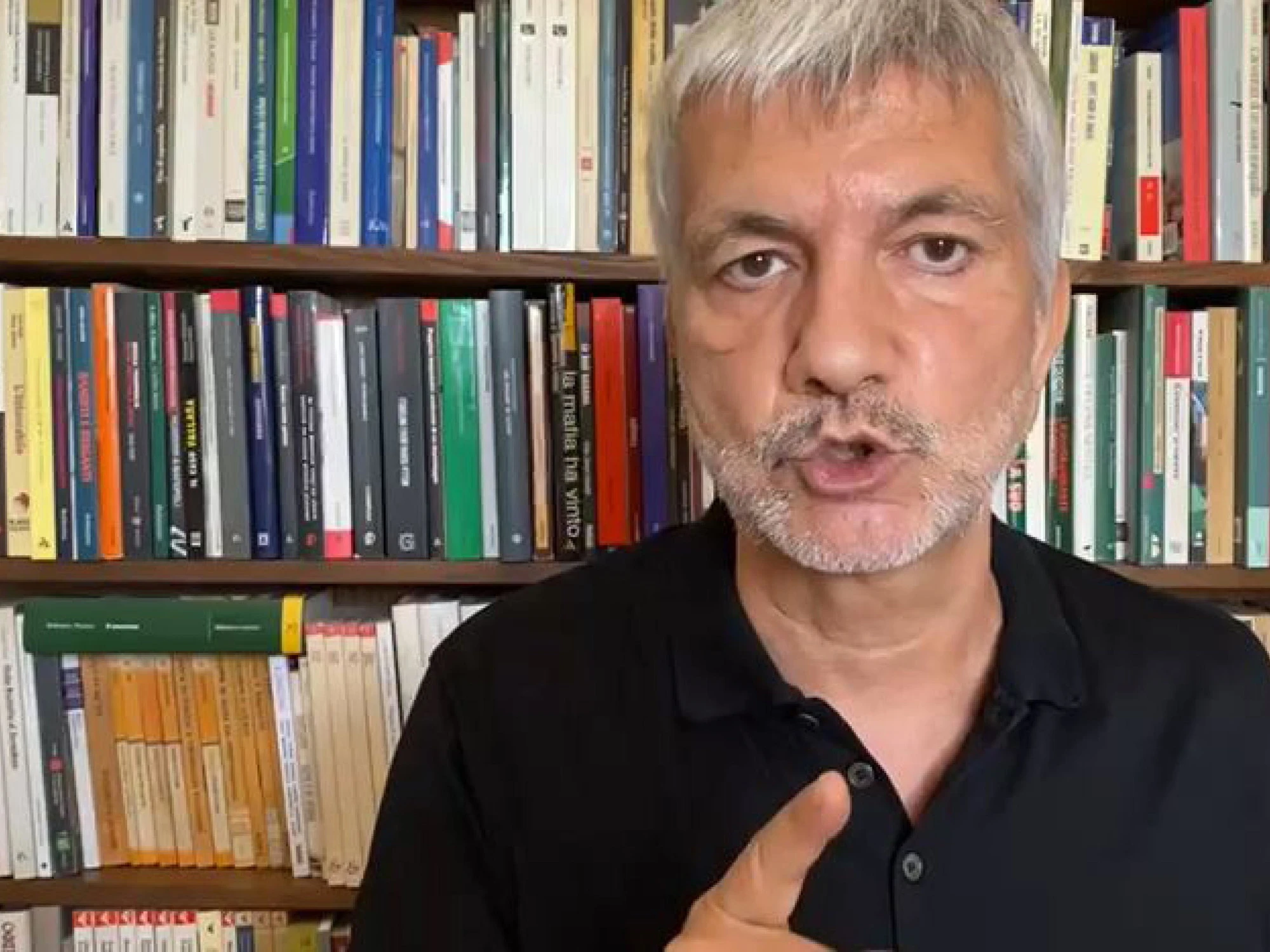 Vendola: "Non si rottama a casa degli altri", la sinistra ora esplode