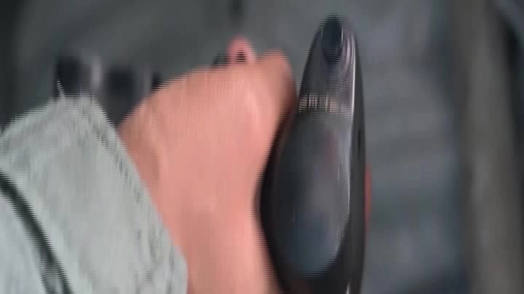 Iran, il Pentagono diffonde video di soldato morto a bordo di un aereo caduto