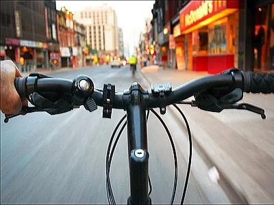 Non solo piste ciclabili su Pedalup, l'app calcola il consumo di calorie e la Co2