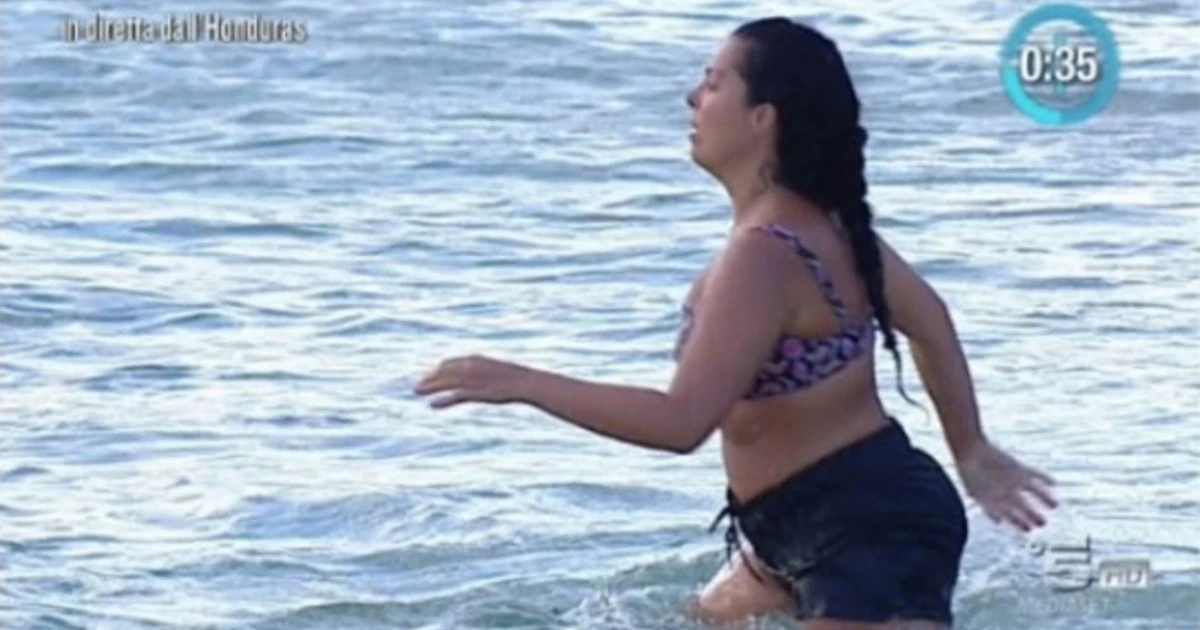 Nancy Coppola, prima e dopo l'Isola dei famosi: "Meno 20 chili". In bikini, una clamorosa metamorfosi