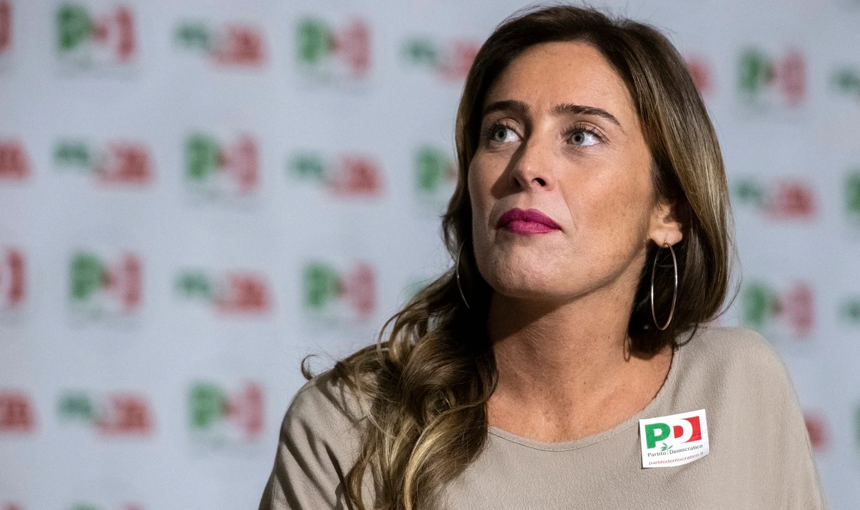Maria Elena Boschi, la petizione grottesca: "Firma anche tu per Teresa Bellanova"