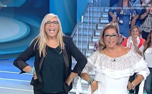 Domenica In, Mara Venier spietata: la battuta su Romina Power con cui umilia Pamela Prati