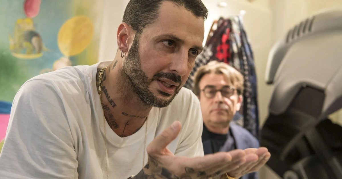 Lele Mora e Fabrizio Corona, la confessione dolorosa: "Mi disse, staccati da lui o ti lascio. E se n'è andata"