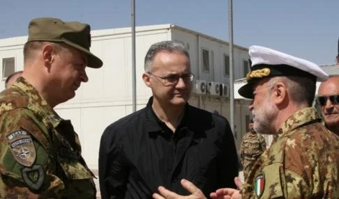 Il ministro Mauro a Libero:&quot;Immigrati nell&apos;esercitoin cambio della cittadinanza&quot;