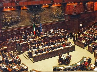 Dl sviluppo, governo pone la fiducia: il voto domani alla Camera. Opposizione protesta