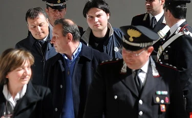 https://media.liberoquotidiano.it/BmiKlQ2esjb7DAhqfsRGdznjM0NTAGCOMoHFtwlq5Pg/width:800/quality:90/aW1hZ2VzLzIwMjYvMDUvMDUvMDgxNzM1NjcyLTVhY2Q1OWU0LTIyOTYtNGZkYi1hNWE5LTU2ODEwODA4MGFmOS5qcGc.webp