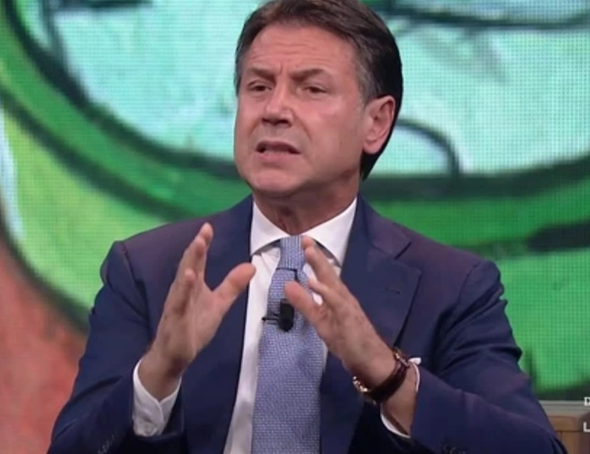 DiMartedì, Conte perde la faccia su Meloni: "Nessuno così inetto e incapace"