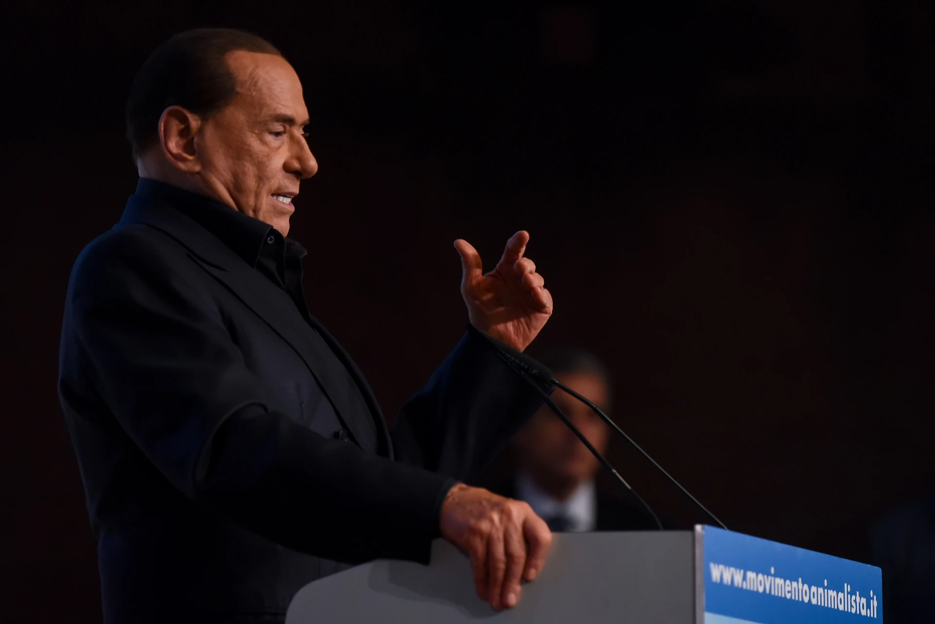 Silvio Berlusconi e i dubbi dopo Macerata sull'estremismo della Lega: "Non spaventiamo i moderati"
