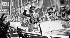 Hitler, la vendetta contro Mussolini. "Operazione Alarico":  così il Duce ha fatto saltare il piano