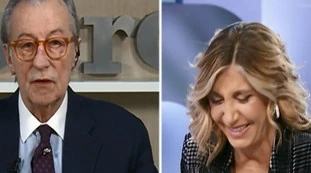 L'aria che tira, Vittorio Feltri e Myrta Merlino: "Non riesco a spegnere questa schifezza", "ma è Berlusconi?". Clamoroso