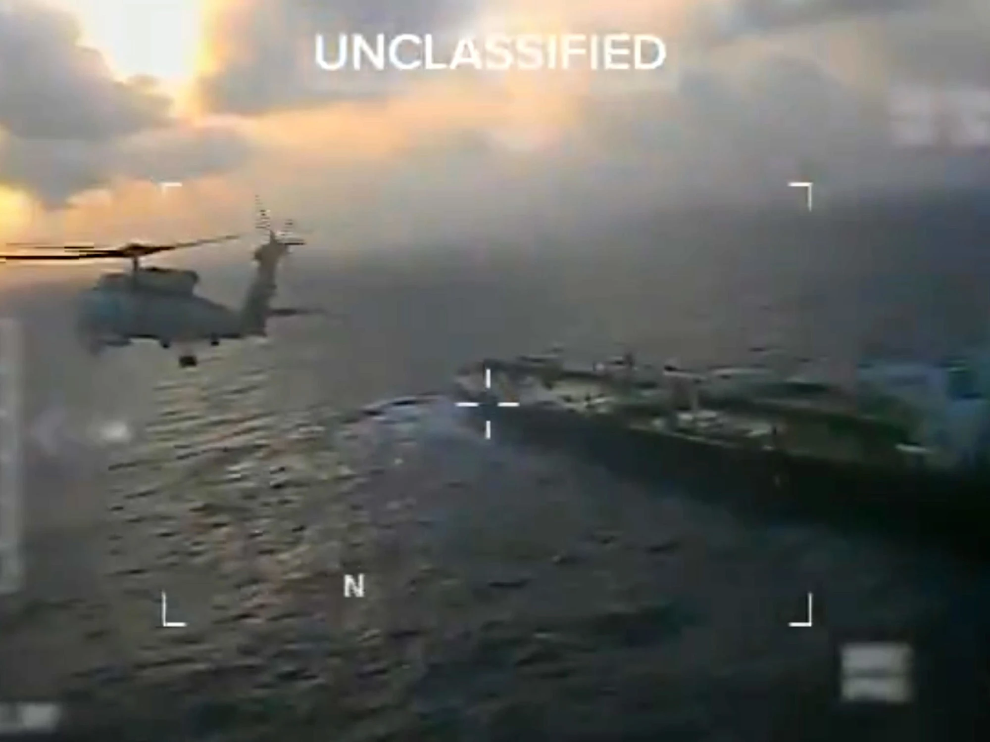 Atlantico, gli Usa sequestrano una petroliera russa: arriva la Marina di Putin