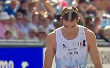 Filippo Dezza, il retroscena sul suo taglio di capelli: "Chi me lo ha fatto"